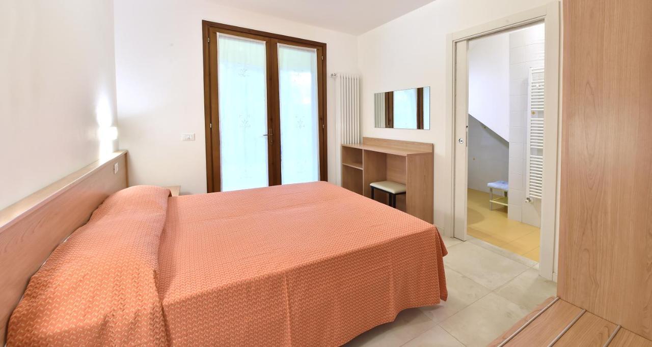 La Villa Elisabeth Lignano Sabbiadoro Exterior photo